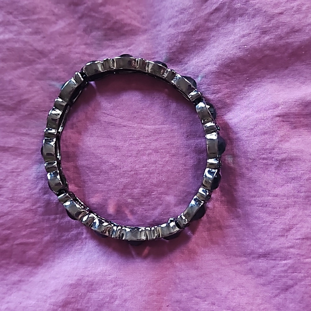 Avon deep emerald green sparkly stretch bangle bracelet - Picture 2 of 5